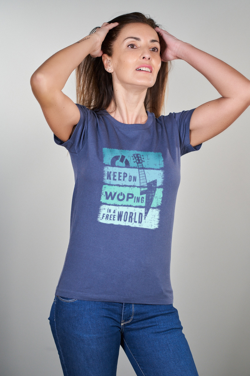 Camiseta 'Keep on WOPing in a free world' Mujer - Imagen 3